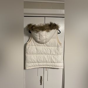 Abercrombie & Fitch Puffer Vest